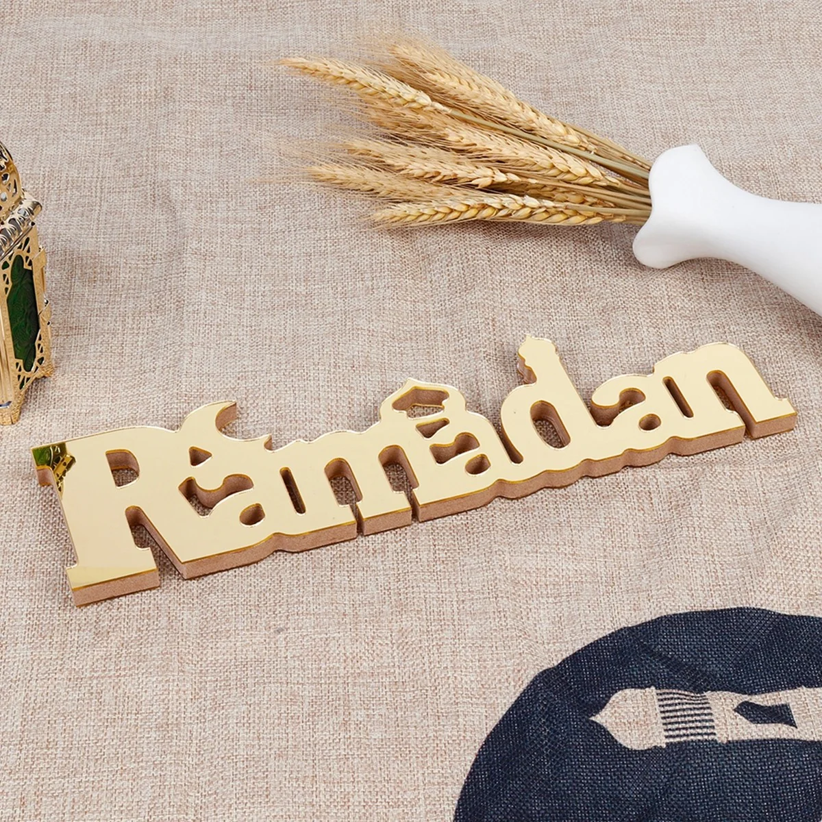 Wood Lettering Ormanant Ramadan Gold